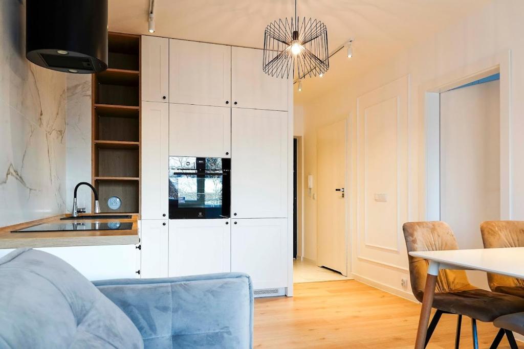 BEŁCHATÓW, UL. CZAPLINIECKA 21/4