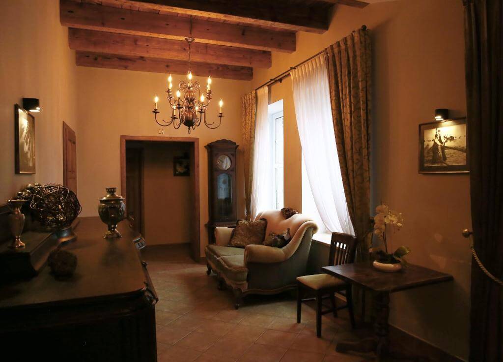 Noclegi Kluki 42, Stara Szkoła - 1